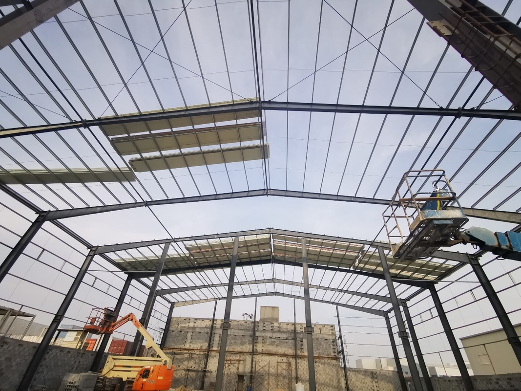Construcción de talleres de estructuras prefabricadas de acero para establo y granja de caballos