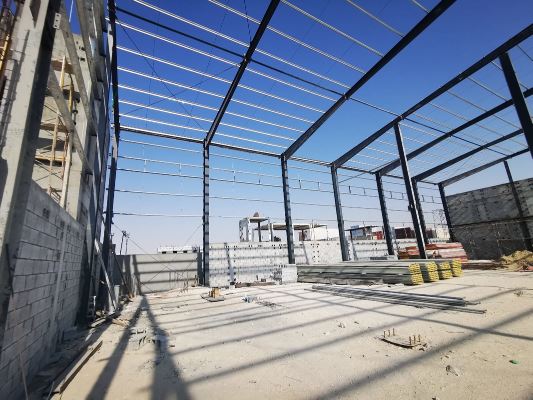 Construcción de talleres de estructuras prefabricadas de acero para establo y granja de caballos