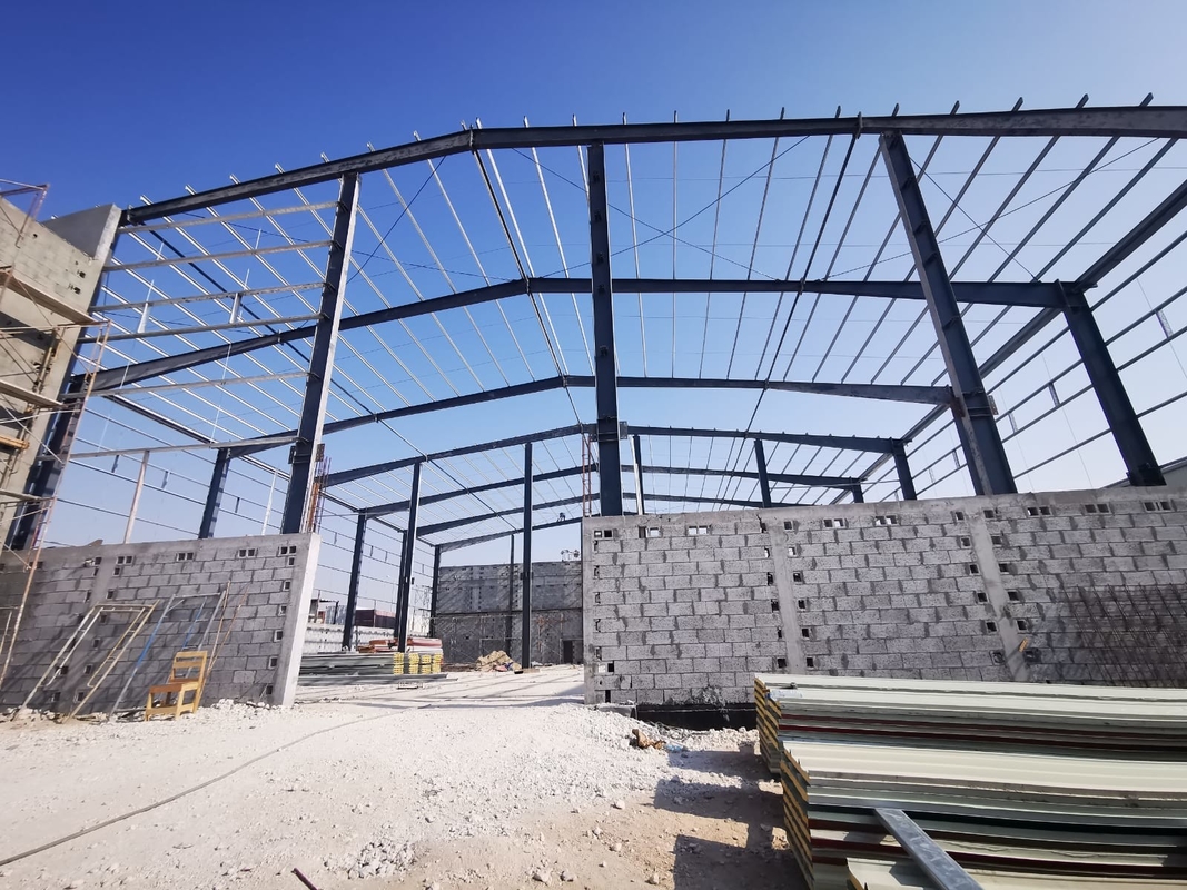 Construcción de talleres de estructuras prefabricadas de acero para establo y granja de caballos