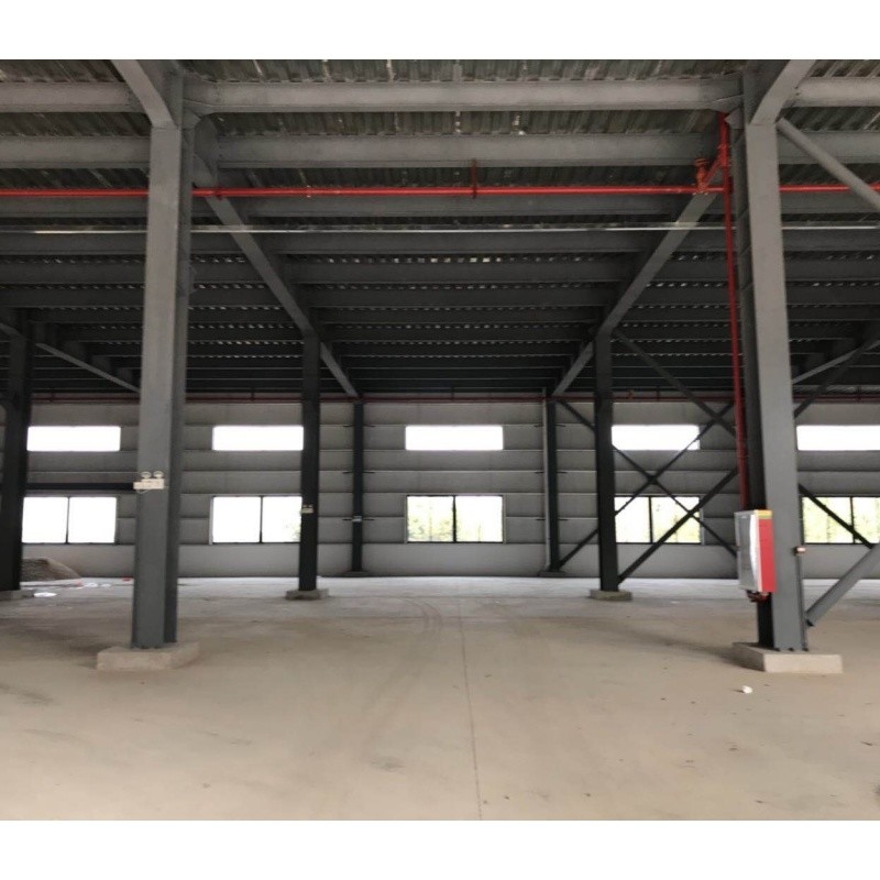 Q235 Edificio de estructura de metal pesado con puerta rodante eléctrica y ventana de aleación de aluminio