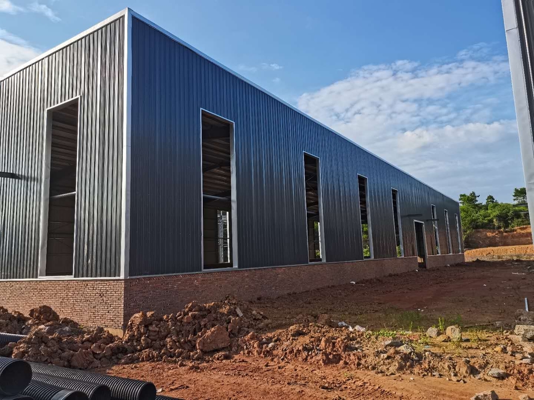 Construcción prefabricada de acero galvanizado en caliente Estructura de material metálico Edificio de almacén para taller