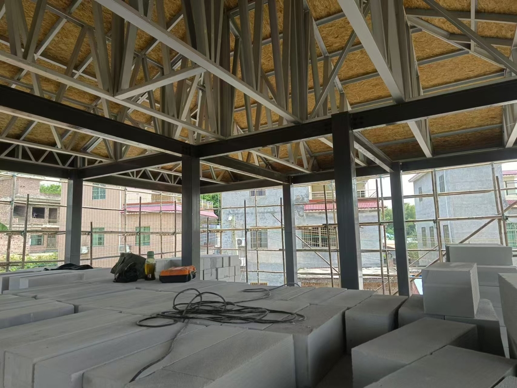 Cuadro de acero ligero Quilla de estructura de acero Prefabricado Villa de lujo Casa prefabricada de dos pisos