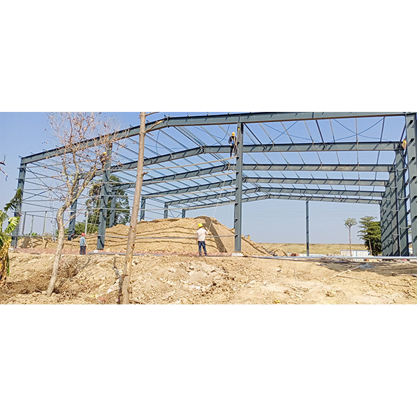 Estructura de acero ligero con protección de corrosión ventajosa